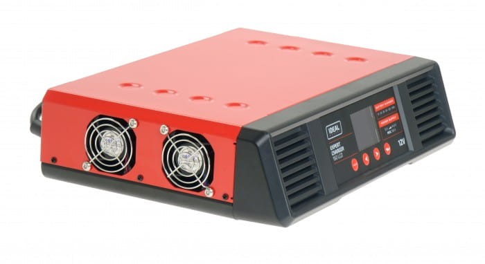 expert-charger-160-lcd-12v-8b8c8f3dd30a4d96a77de44b9bc12a2a-d117fbc3.jpg