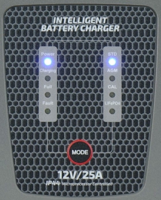 expert-charger-25-lithium-e9ac0772703d4c5ba3821e6c06a22c44-e91e7c46.jpg