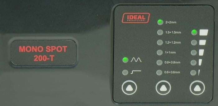 mono-spot-200-t-88a40a80a252496eadf2fc399c23da50-3245f61c.jpg